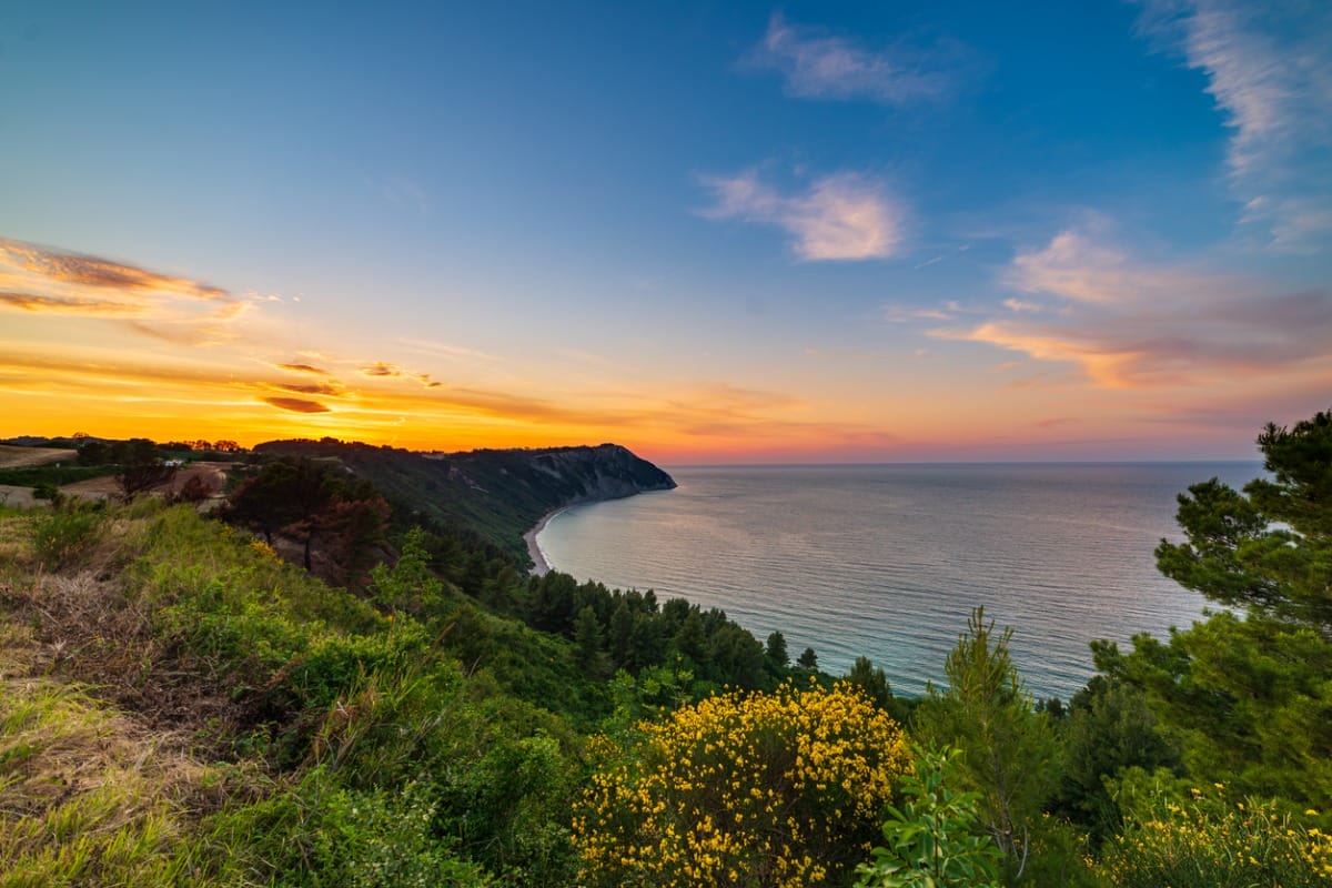 Sulla Riviera Del Mar Adriatico Per Uno Dei Percorsi Pi Panoramici Del