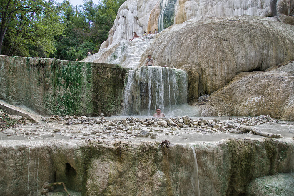 Bagni San Filippo Trekking In Toscana Tra Natura E Terme Naturali